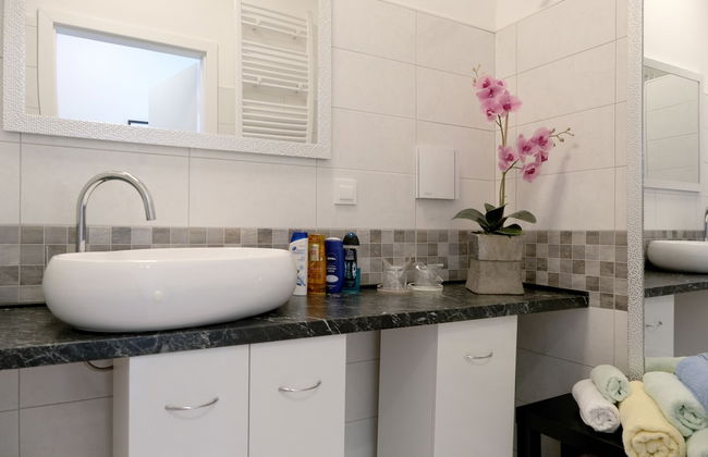 Oval Main Square Apartment - Foto 14