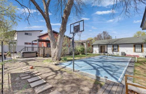 Luxury 3 House Compound with Jacuzzi and Pickleball - Foto 1