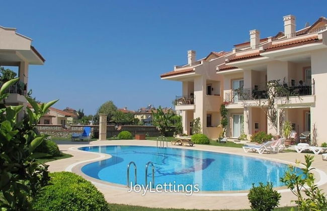Villa LG12 by JoyLettings - Photo 1
