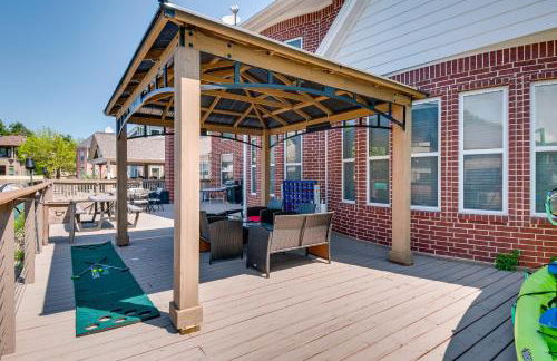 Beautiful Montgomery Home with Lakefront Deck! - Foto 40