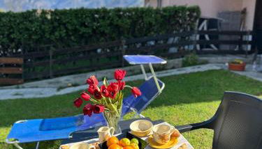 Casa Sally - Lago e montagna - Foto 4, Garden, Garden view