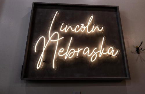 Boutique 1BR Condo - Walk to Memorial Stadium - Historic Hayward Place - Foto 34