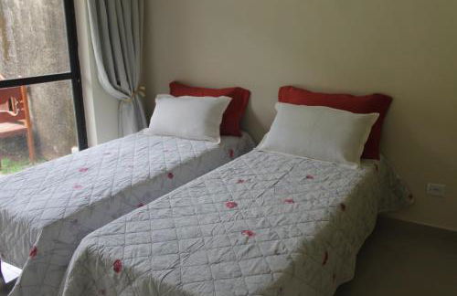 O Melhor Chalé da Praia do Guaiúba, com Churrasqueira e Piscina Gigante - Foto 25