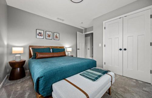 Spacious Home 4BR Fire Pit, Patio Hot Tub - Foto 43