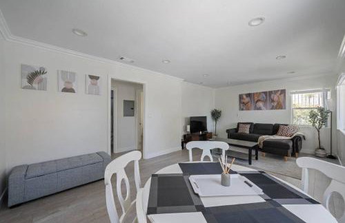 Serene Home in Central Burbank - Foto 4