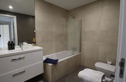 River Terrace & Pool View - Seixal - Foto 3