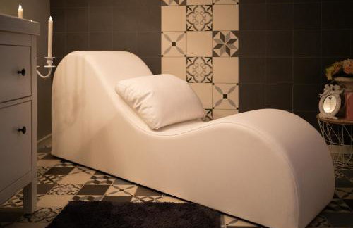 Les Charmes du Lac Gite Romantique avec jacuzzi privatif - Foto 16