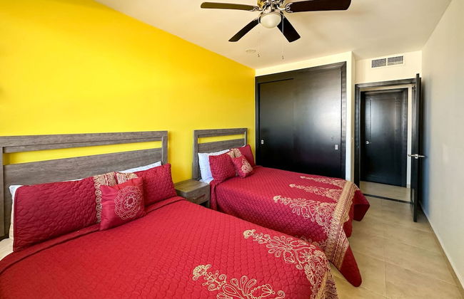 2BR Sunset Escape for Families - Foto 28