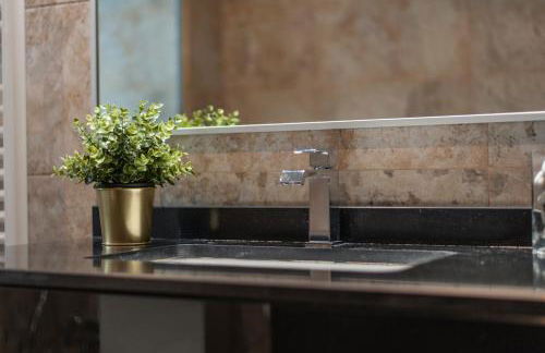 Apartamento Plaza de Castilla II - Urbano con Estilo y Funcional - Foto 12