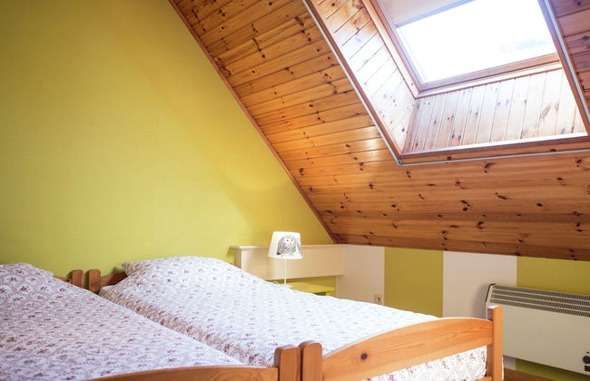 Spacious, Atmospheric Upper Floor of a Farmhouse With Garden - Foto 3