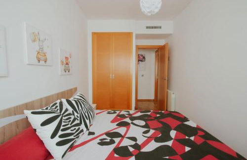 Family & Friends Apartment with Pool - Foto 15