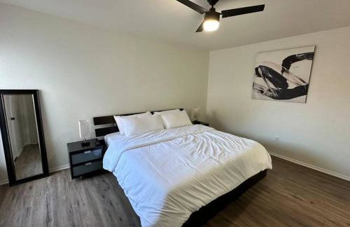 Newly Updated Cozy Home - Foto 7