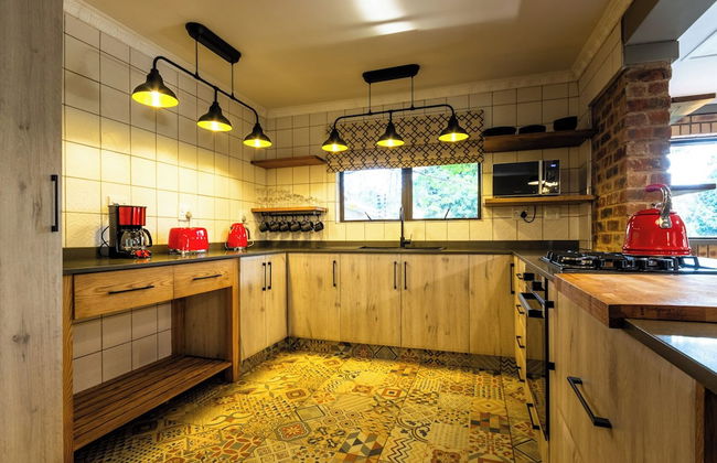 Hornbill Family Suites - Photo 48