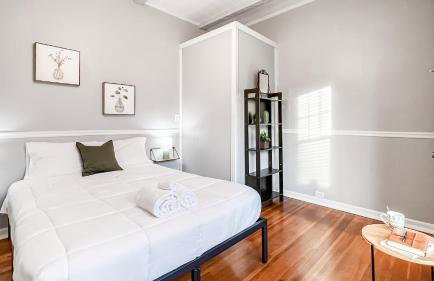 Homey Lodge - Cozy home / Walk to Revolution Mill / Near Downtown / Perfect for groups and family / Free parking - Foto 7