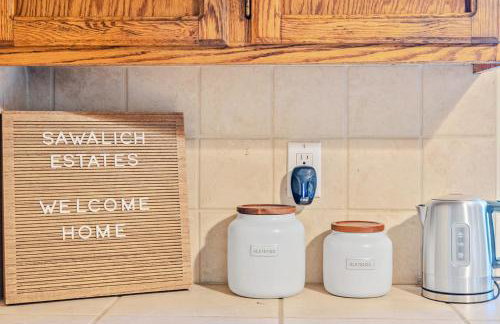 Family Fun Retreat in Wine Country - Epic Game Room - Pool - Spa - Foto 31