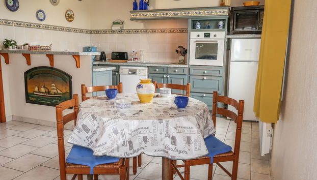 Kitchen / Dining Room