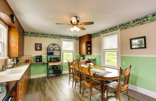 Peaceful Country Home in Serene Setting with Yard - Foto 12