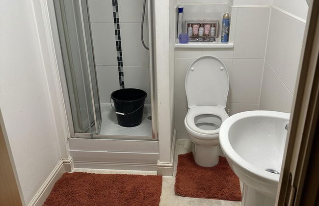 Immaculate 2-bed Apartment in Greenhithe - Foto 12