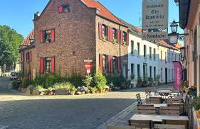Apartment Savanna im historischen Stadtkern Linn in Krefeld, nähe Düsseldorf Messe, Airport, Parkmöglichkeiten direkt vor dem Haus - Foto 30