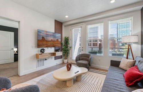 Cozy 1BR w Parking, Near Temple Sq & Delta Ctr - Foto 13