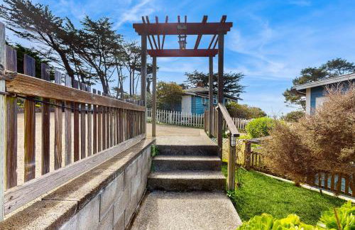 Mendocino Getaway - Ocean Views & Family Fun - Foto 16