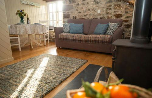 Little Rogeston Cottage Nolton Haven - Photo 23