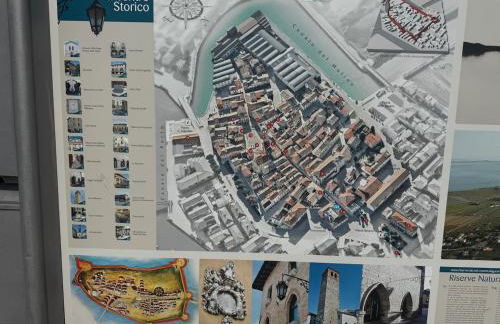 Vivere Nient'Altro between port and historic center - Foto 46