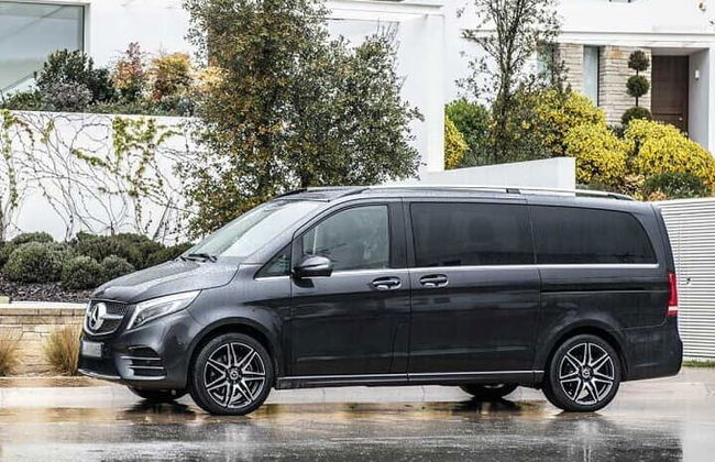 Arrivo in furgone di lusso dall'aeroporto di Sharjah SHJ alla città di Sharjah - Foto 1