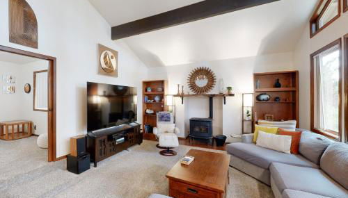 The Pony Creek Forest Retreat - Photo 4