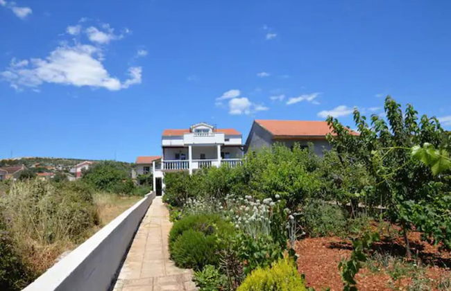 Beachside Apartment - Sleeps 5, Parking & Views - Foto 32