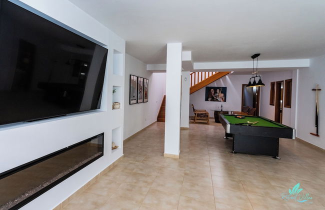 4 Bed Villa - Heated Pool, Pool Table, Bbq, Patio - Photo 16