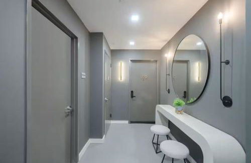 Luxury 3BR Duplex w Private Patio in Upper East - Foto 37