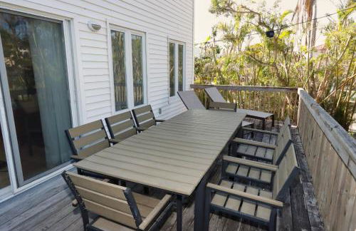 Beautifully Updated, 4 Bedroom Pool Home, 50 Yards to the Beach!! Captiva Escapade - Foto 28