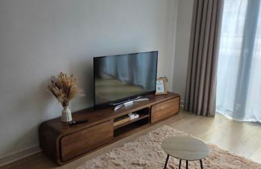 Wolverhampton Apartment with Free Parking 1 minute from the train station - Foto 3