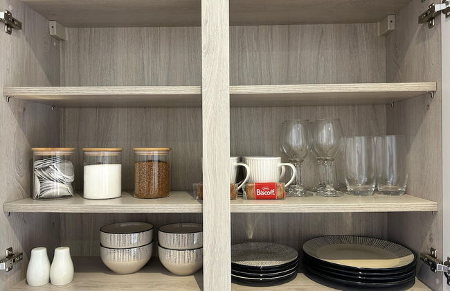 Romantic King Bed Countryside Couples Cabin - Photo 8