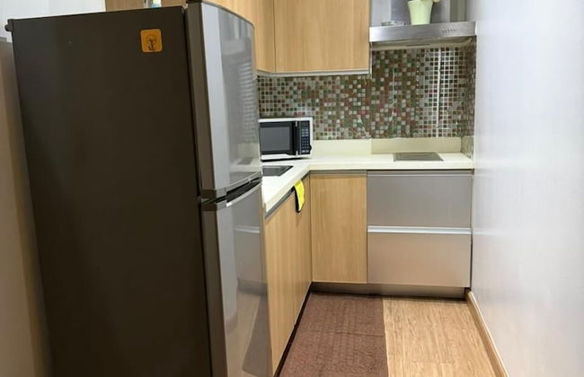 One Bedroom with Balcony City view - Photo 3