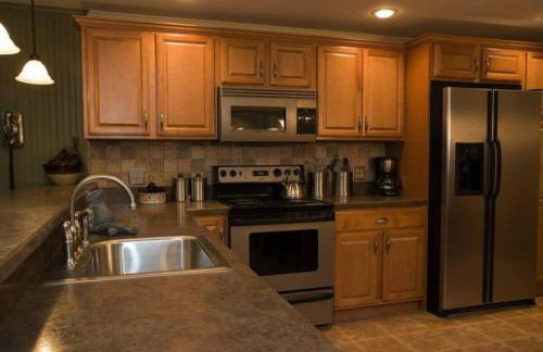 Secluded and Cozy Townhome at Tripp Lake - Foto 2