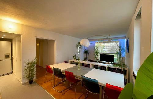 BnGo I Le Spacieux I 12 personnes, 5 chambres, 2 salle de bain, parking privé, WC séparé, Wifi - Foto 36