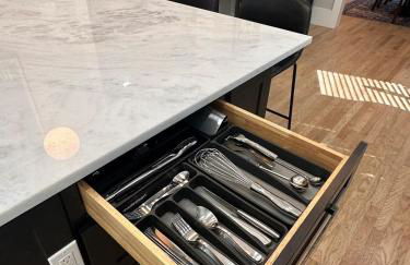 NEW REMODEL Denver Luxury Home with Private HOT TUB - Foto 34