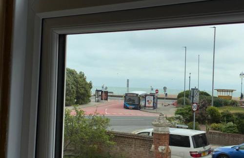 OceanNest-3 Bedroom Apartment free parking, EV 22kW - Foto 32