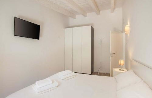 Modern Apartment with Lake View - Foto 19