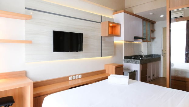 Cozy Living And Best Choice Studio At Bale Hinggil Apartment - Foto 4, Habitación