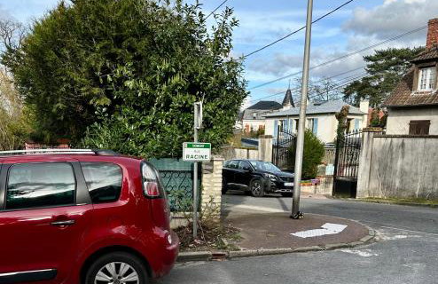 Confort et Verdure 2 Pièces Moderne avec Parking à Domont by Immo Kit Bnb - Photo 41