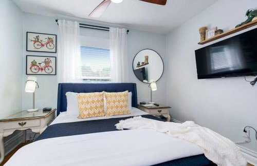 Modern Comfort in Historic Charm: 4BR KC Retreat - Foto 20