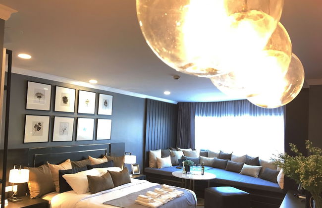 Stay in Style The Heart of Nimman R306AB - Photo 1