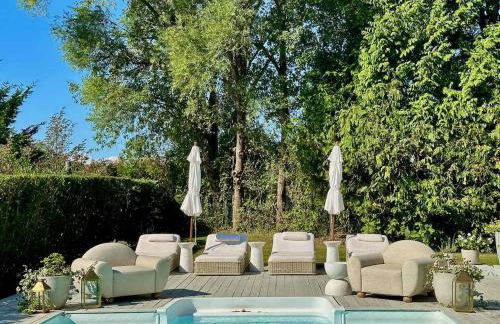 Quiet Luxury in the Heart of the Hamptons - Foto 25