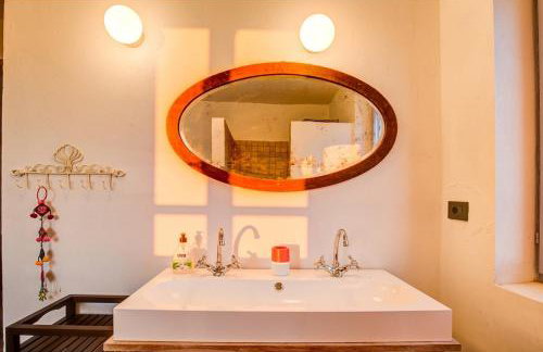 Secluded stone villa with private pool & garden - Foto 21