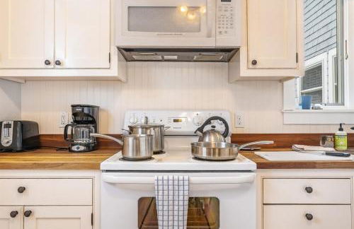 Updated 1900s Home with Fire Pit - Pet Friendly - Foto 17