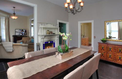 Santa Barbara Classic by Paradise Retreats - Photo 9