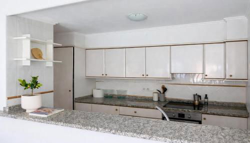 1 Bedroom Awesome Apartment In Denia - Foto 3